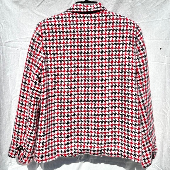 Houndstooth Classic Woven Red, Black and White Box Cut Blazer Coat - Picture 5 of 5